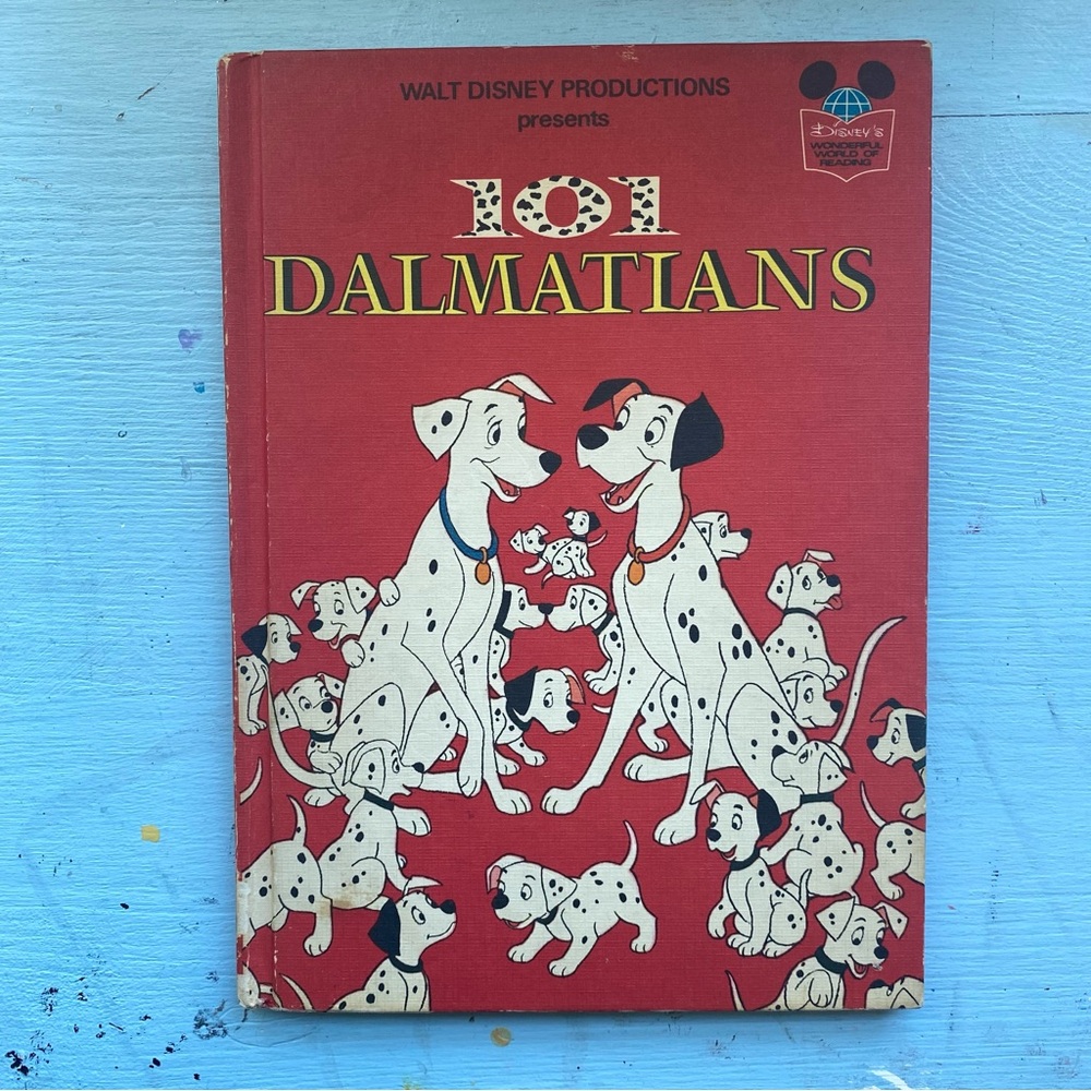 101 Dalmatians Disney Book